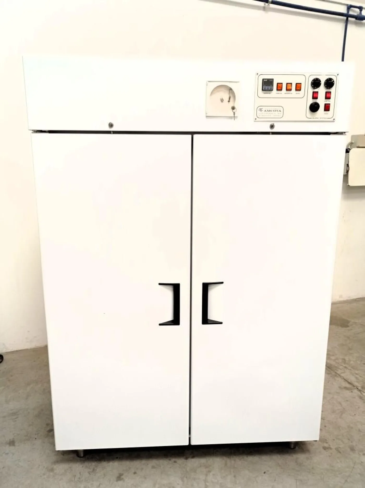 ARMADIO TERMOSTATICO – AMCOTA – MOD. AT 150 - 4
