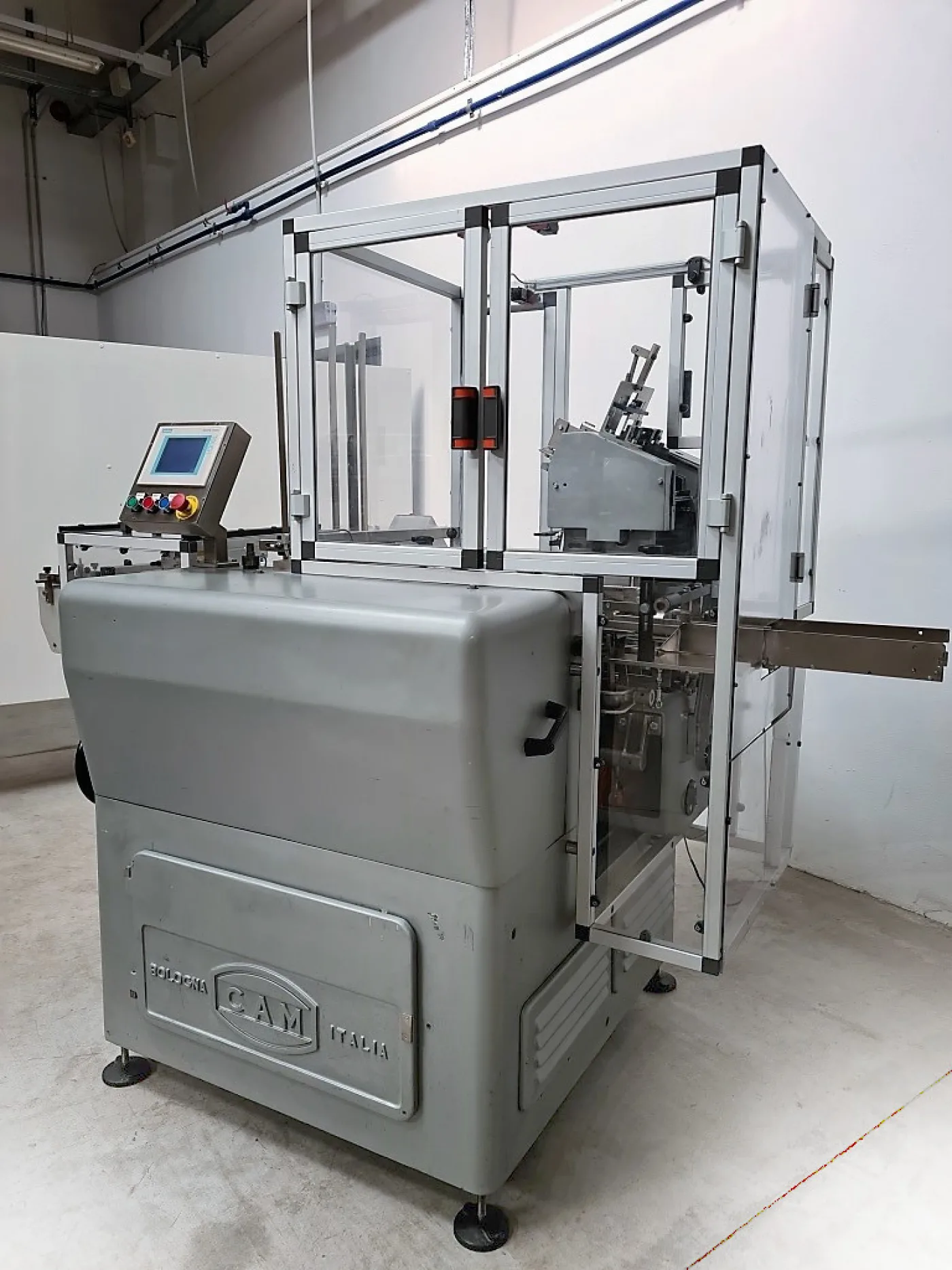 ASTUCCIATRICE AUTOMATICA ORIZZONTALE – CAM-APRIL FARMA – MOD.P2R - 4