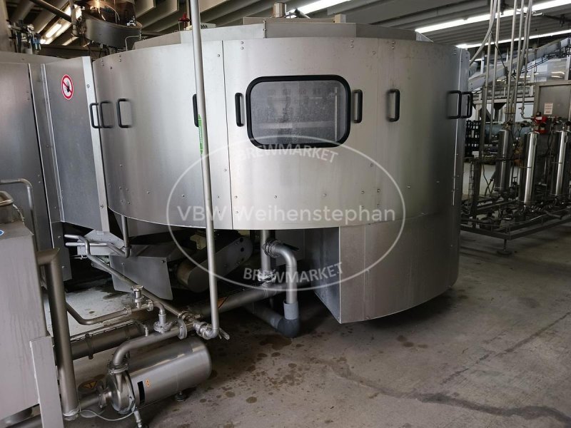 Rinsing, filling and sealing machine