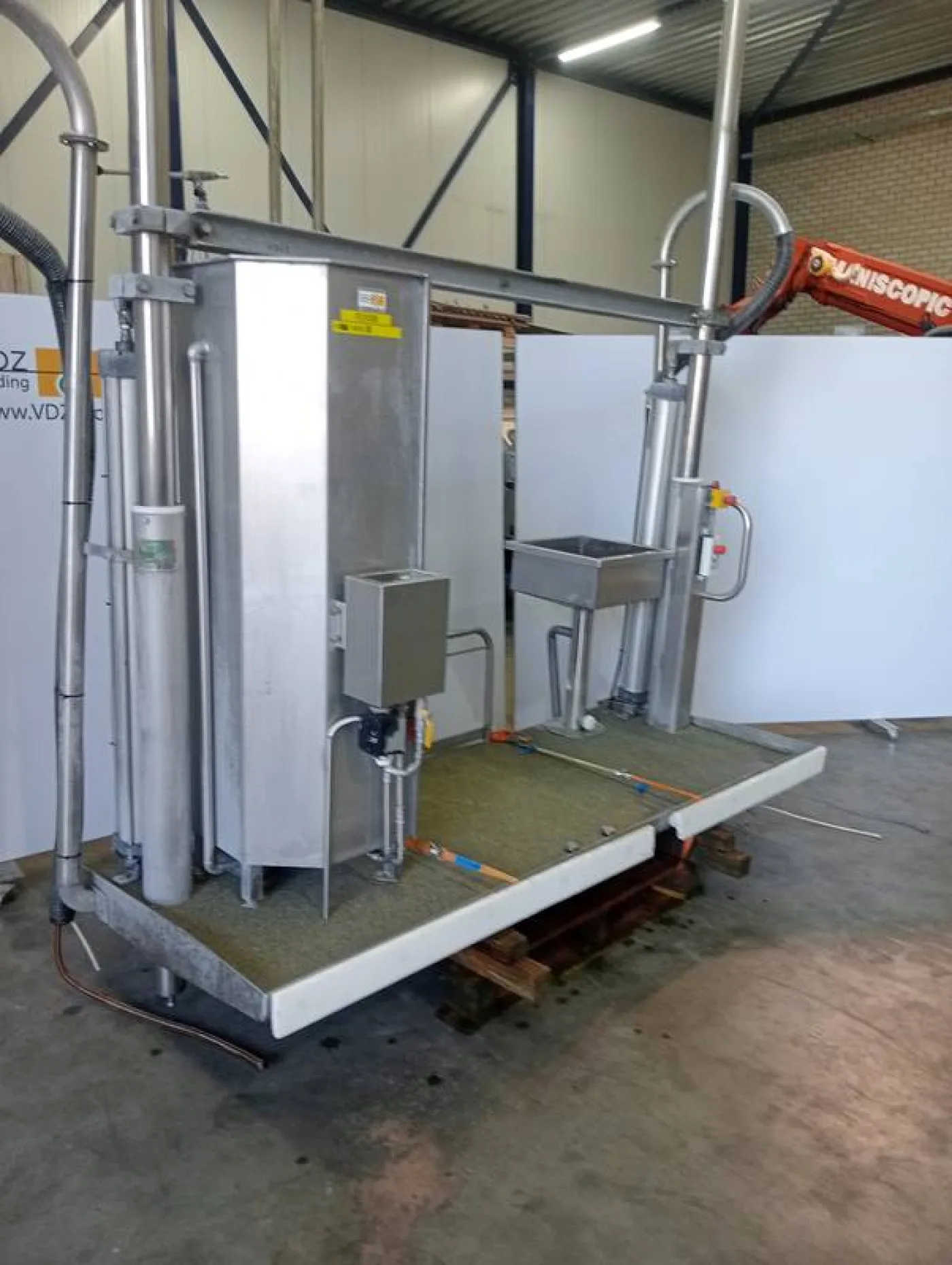 Moveable platform - 4