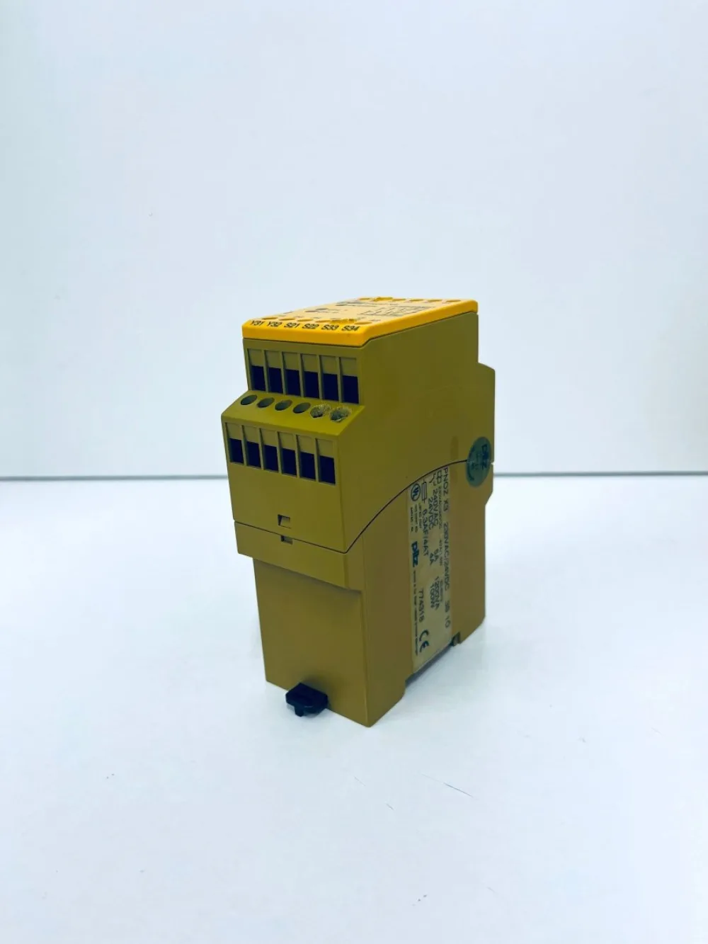 PN0Z X3 Pilz Sicherheitsmodul 774318