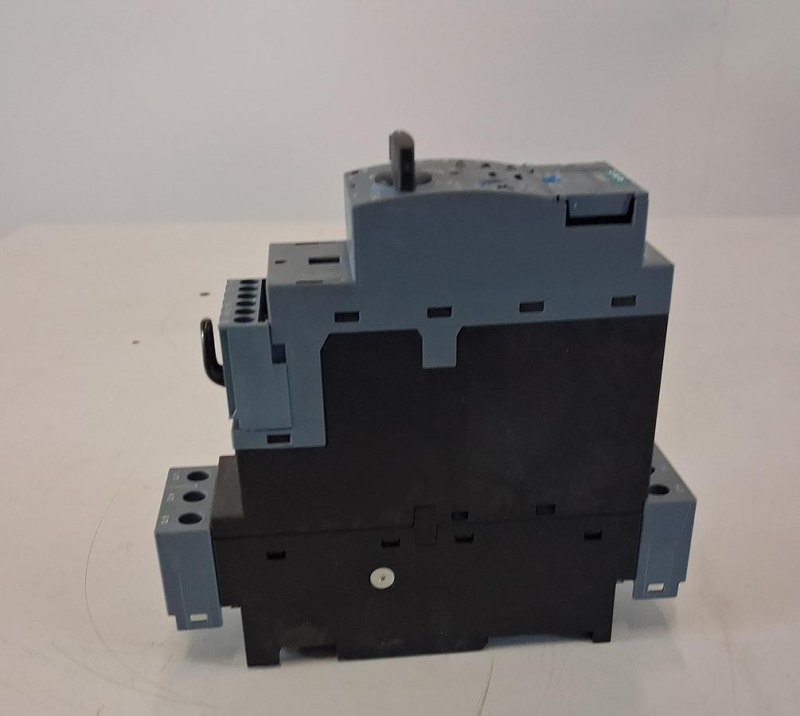 Siemens Sirius Schaltgerät – ein Motorschutzschalter mit integriertem Leistungsschalte 3RA6011-1BB42
