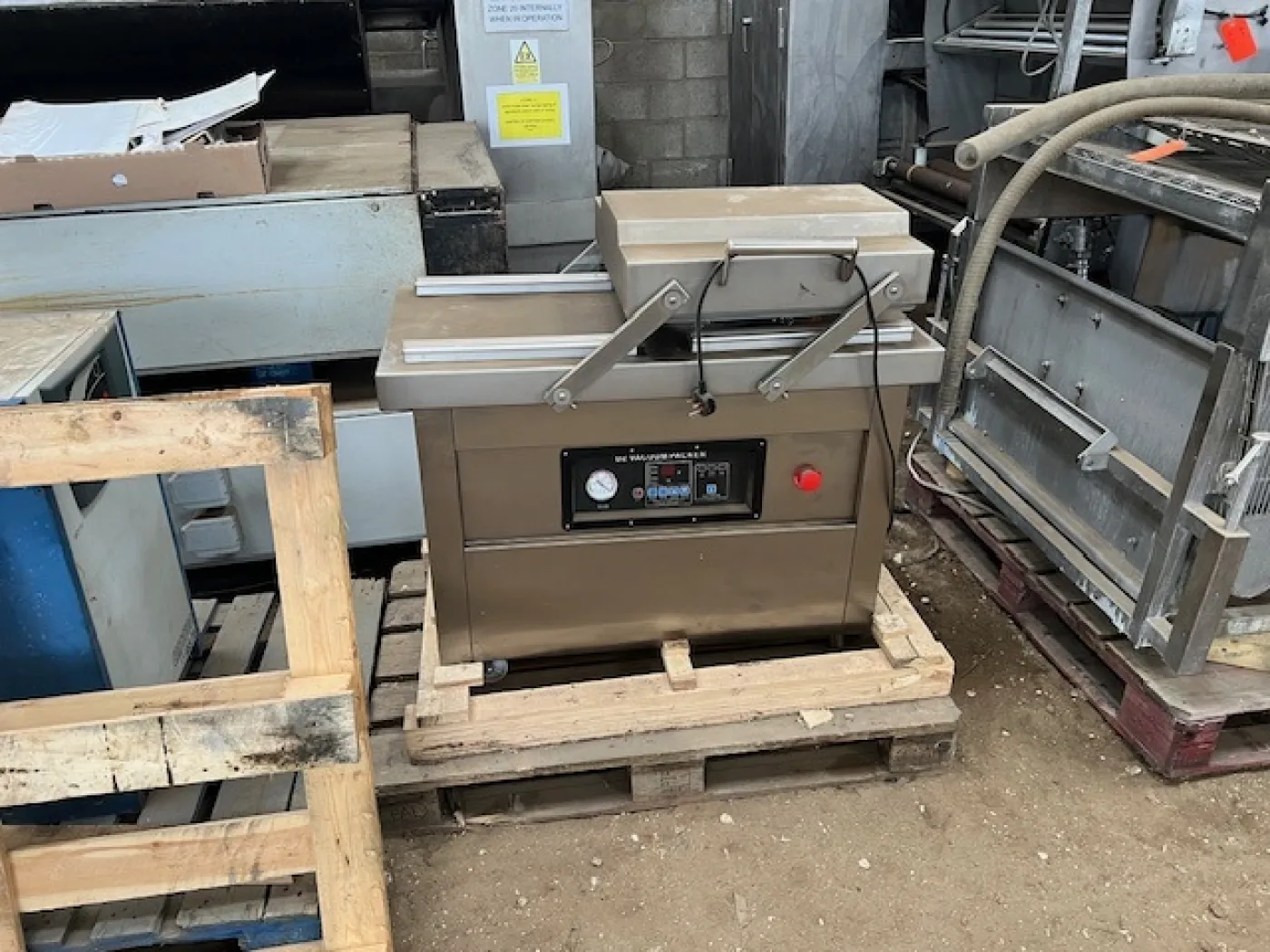 Mini Twin Chamber Vacuum Packer - 1