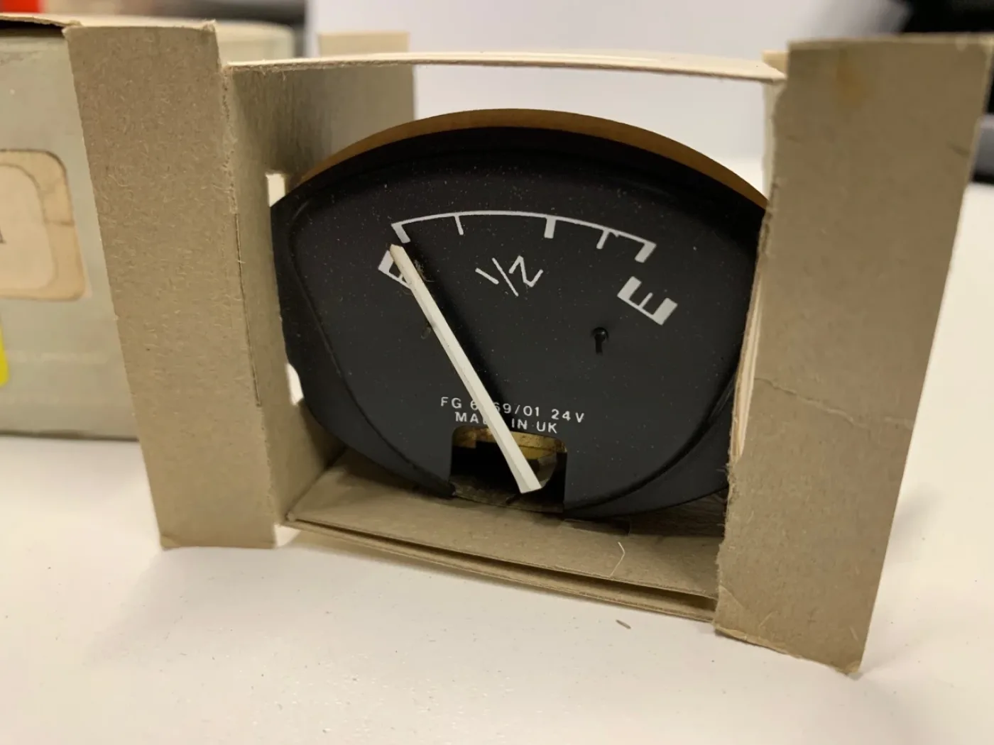 Brandstofmeter 24v - 1