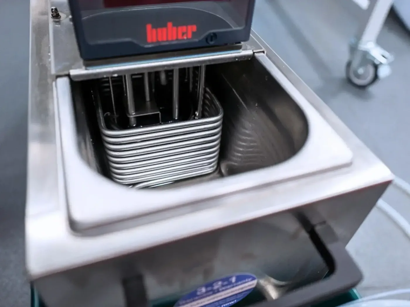 Huber CC-K6 with Pilot One Temperature Control Unit - 4
