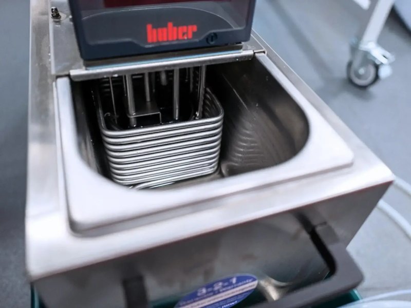 Huber CC-K6 with Pilot One Temperature Control Unit