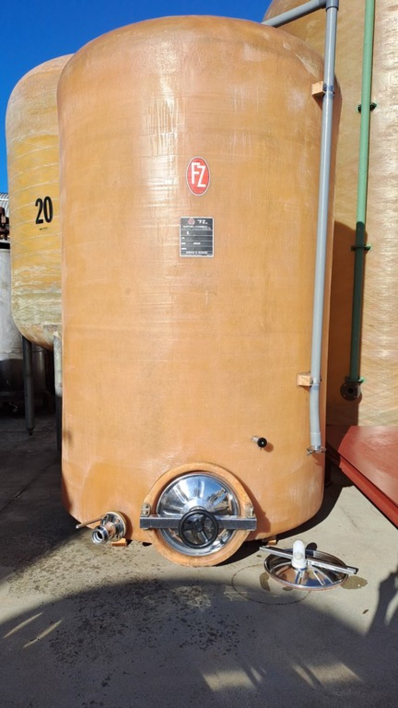 FIBERGLASS TANK MODEL STORAGE/VINIFICATION, CAPACITY 50 HL , FLAT BOTTOM, SECOND HAND EQUIPMENT
