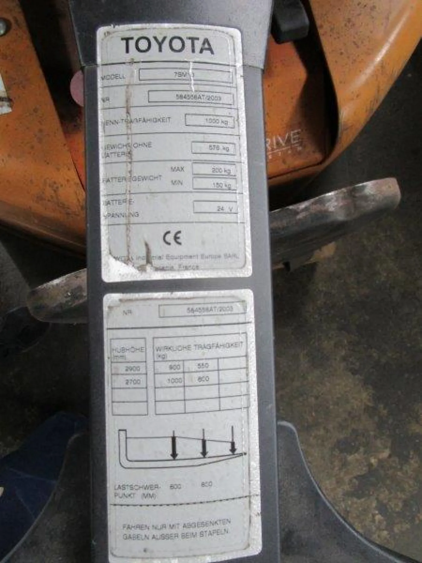 7 SM 10 / 24 V TOYOTA 2003 - 5