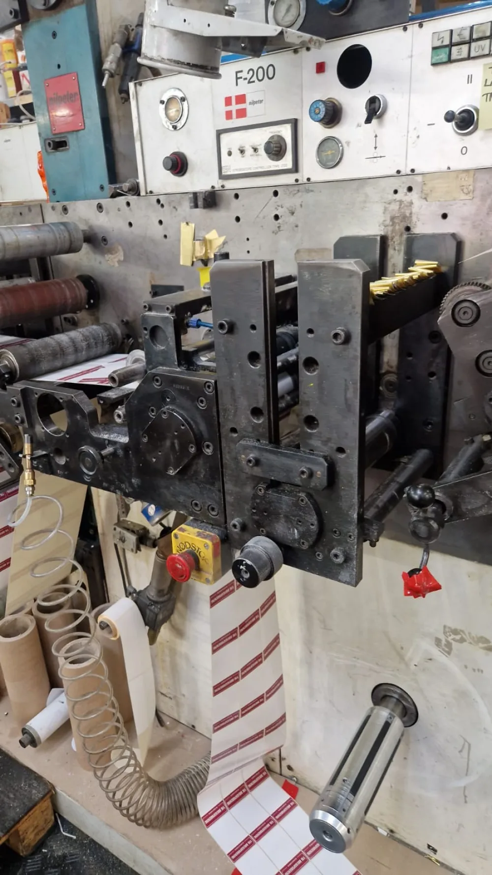 Nilpeter F200 – 8 Colour Flexo