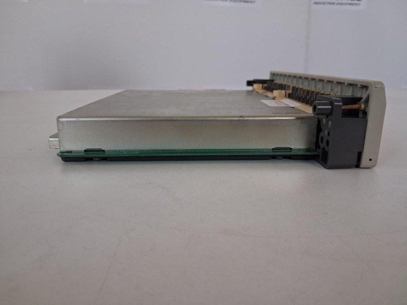 Modicon AS-B883-201 PLC Module