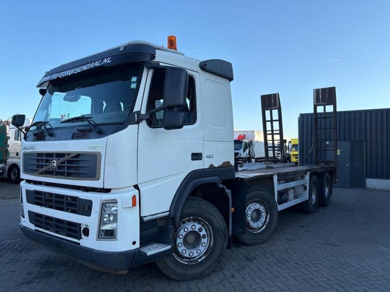Volvo FM 12 .420 + hydrolic ramps + 8x4 + manual + spring suspension