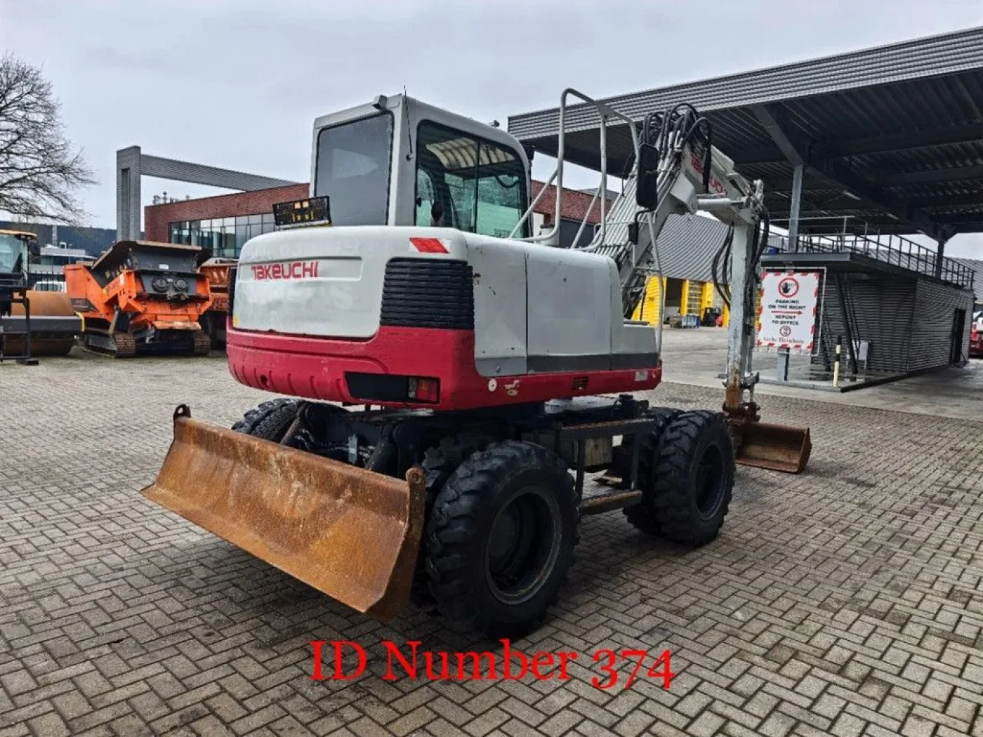 Takeuchi TB175W 3 Buckets! - 5