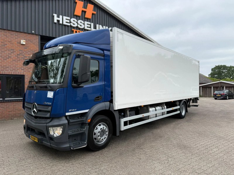 Mercedes-Benz Antos 2124 Carrier 1950MTVector 3 Compartments