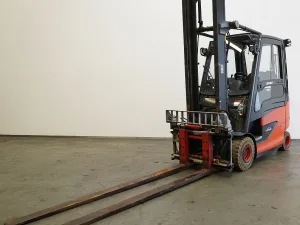 Frontstapler Linde E 25/600 HL 387 (2016)