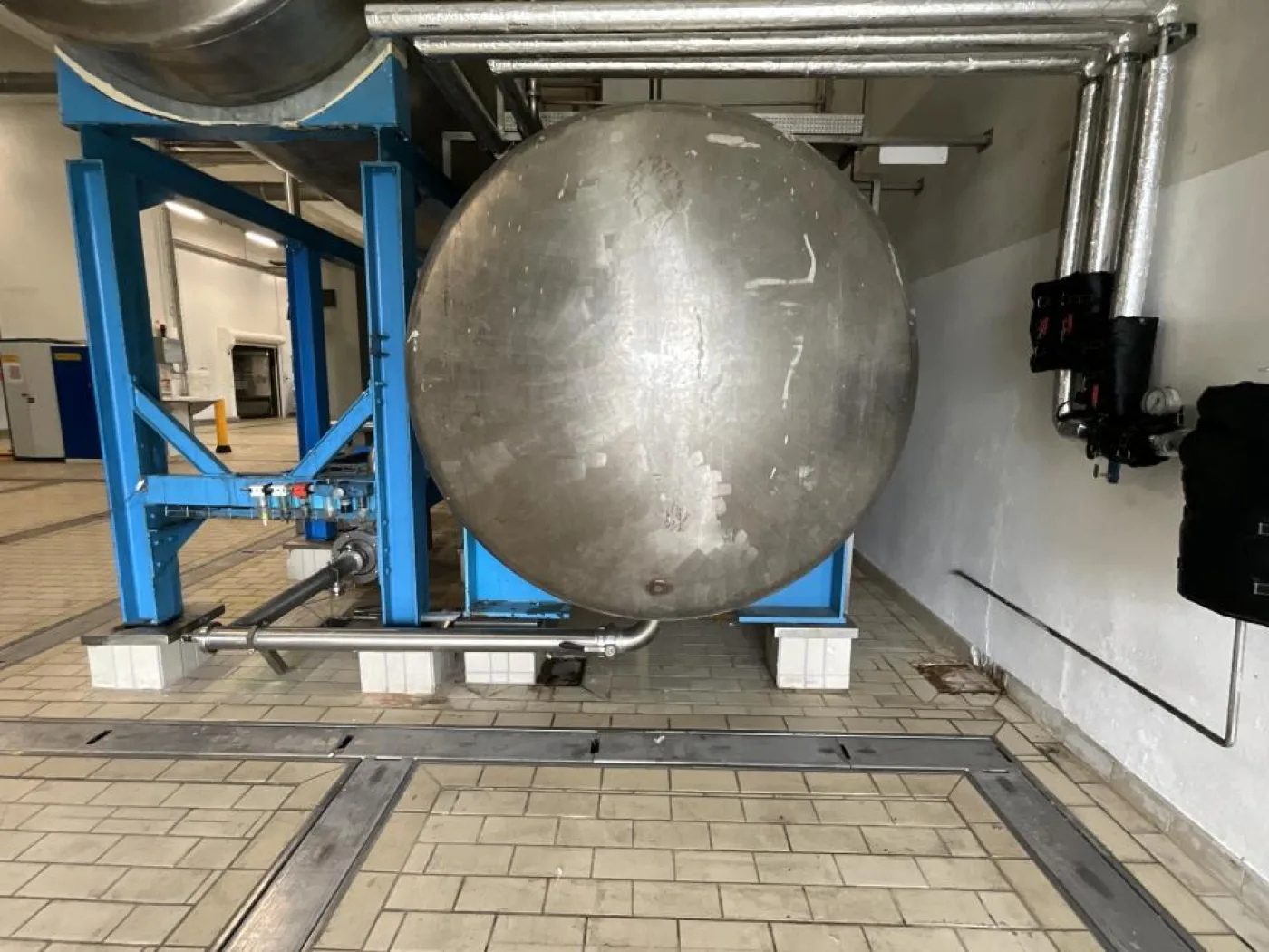 Unknown 10000 Litre Stainless Steel Horizontal Syrup Storage Tank - S - 4