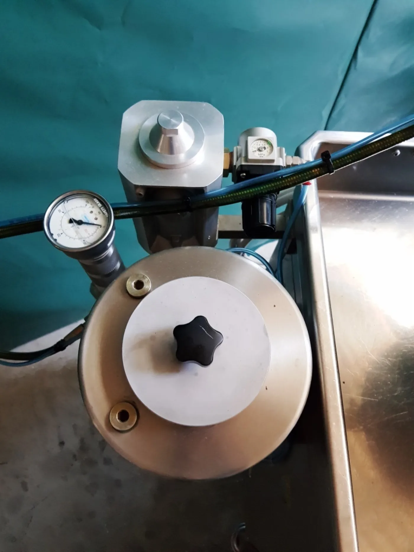 MESCOLATORE POLVERI CON NEBULIZZATORE – VETRACO – MOD. MC4A - 3