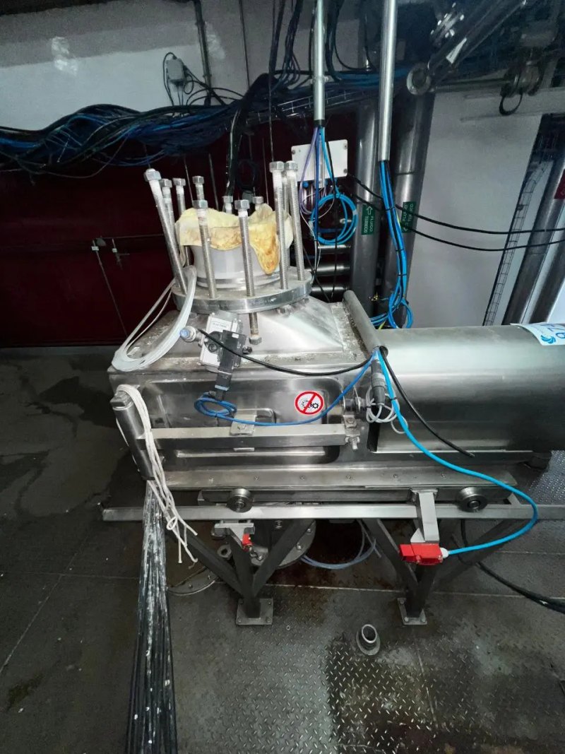 USED DEGRANULATOR