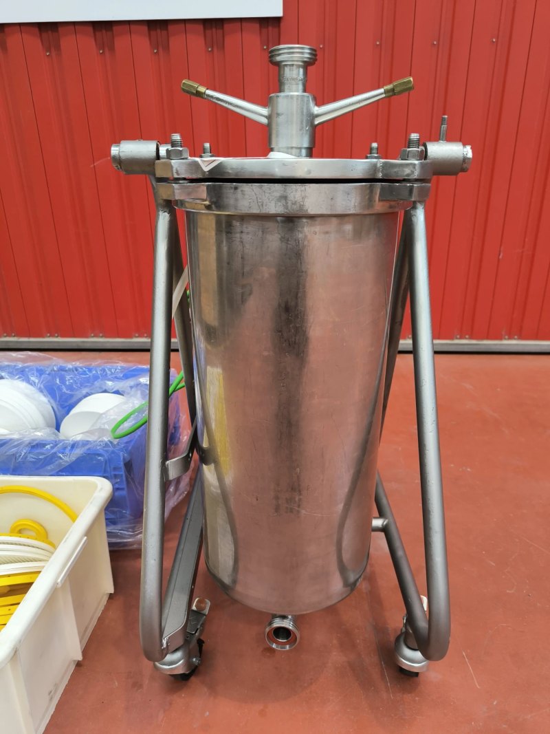 SKID TROLLEY WITH SPANISH CAPILLERY CENTRIFUGAL PUMP C21-20 WITH FILTER