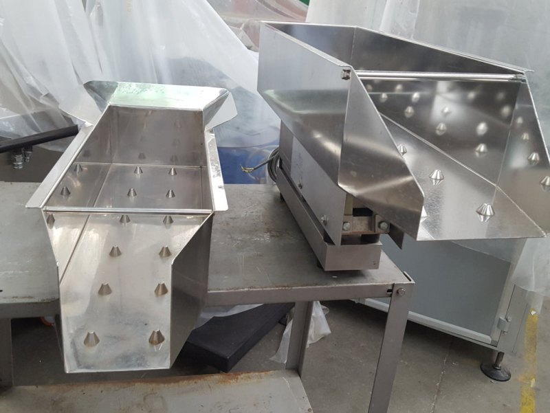 ALIMENTATORE VIBRANTE – EUGEN HENSLE MOD. SFA 45