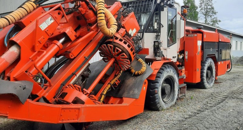 Sandvik DL421 Underground Rock Drill