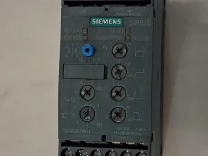 Siemens SIRIUS 3RW4024-1BB14 Halbleiter-Motorstarter (Softstarter) für Motoren bis 5,5 kW