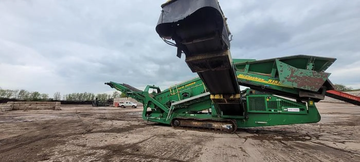 2015 McCloskey R155 High Energy Trommel Screener - 4