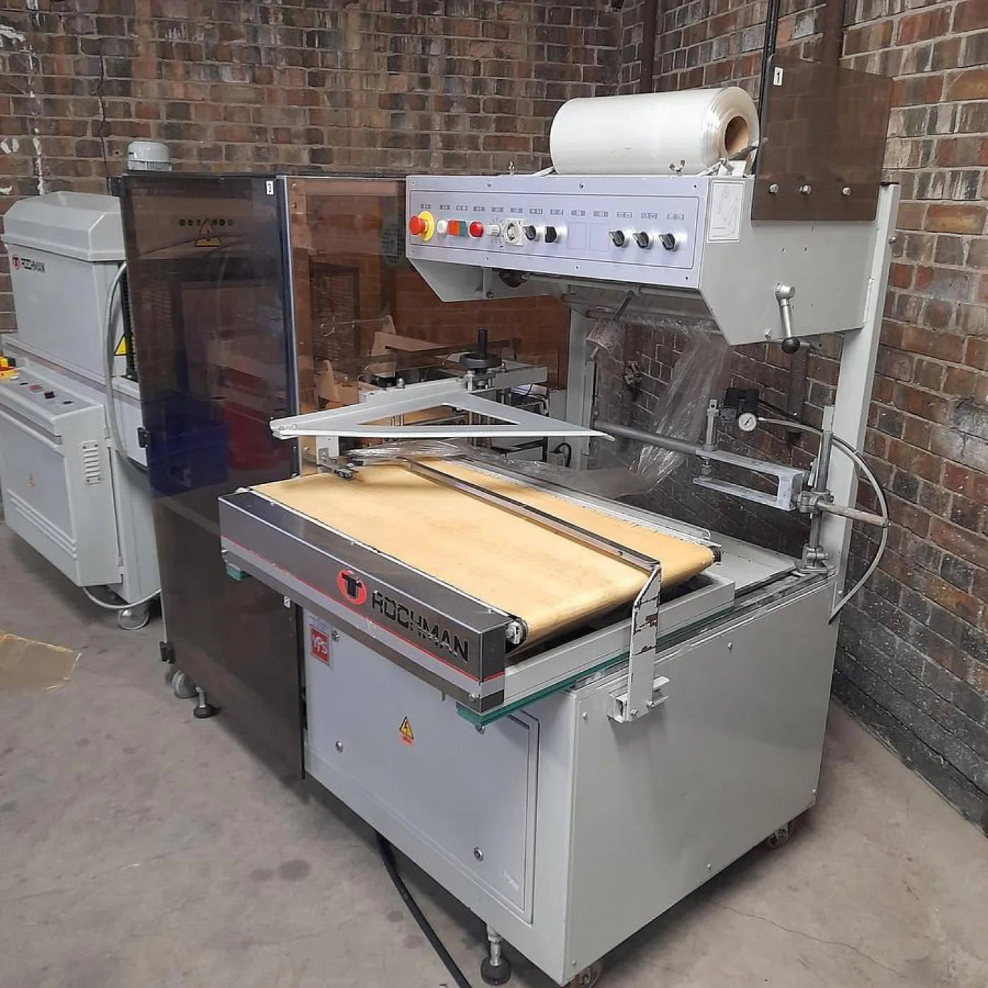 Rochman L-Sealer Shrink Wrapping Machine - 3