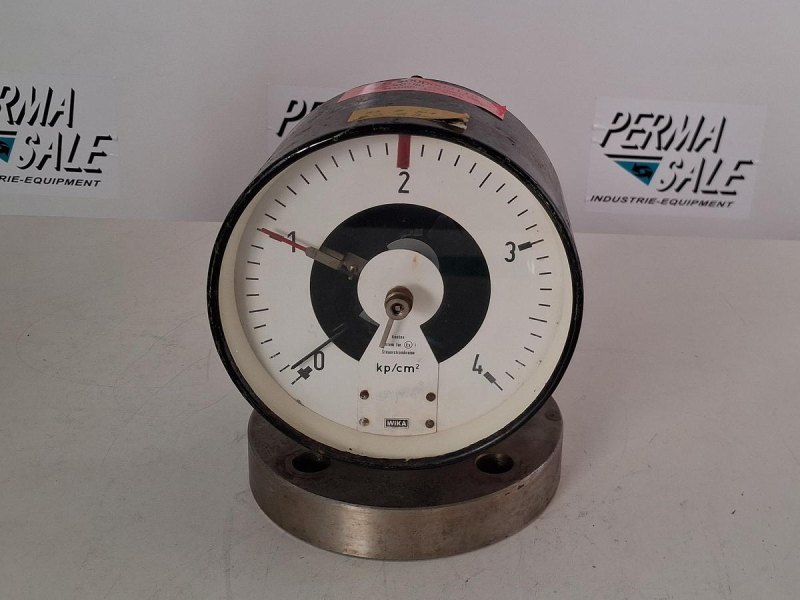 WIKA NG160 Pressure Gauge 0–4 bar with Inductive Contact