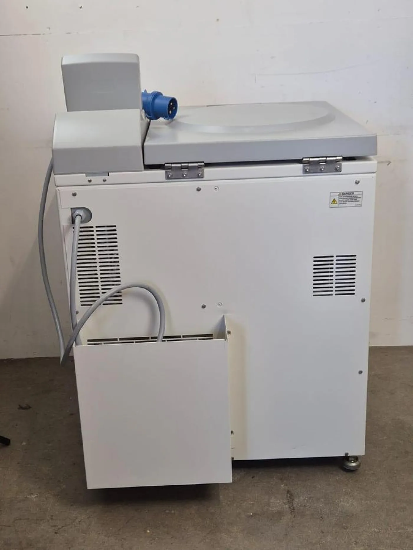 Thermo Fisher Scientific Sorvall RC6+ Centrifuge - 2