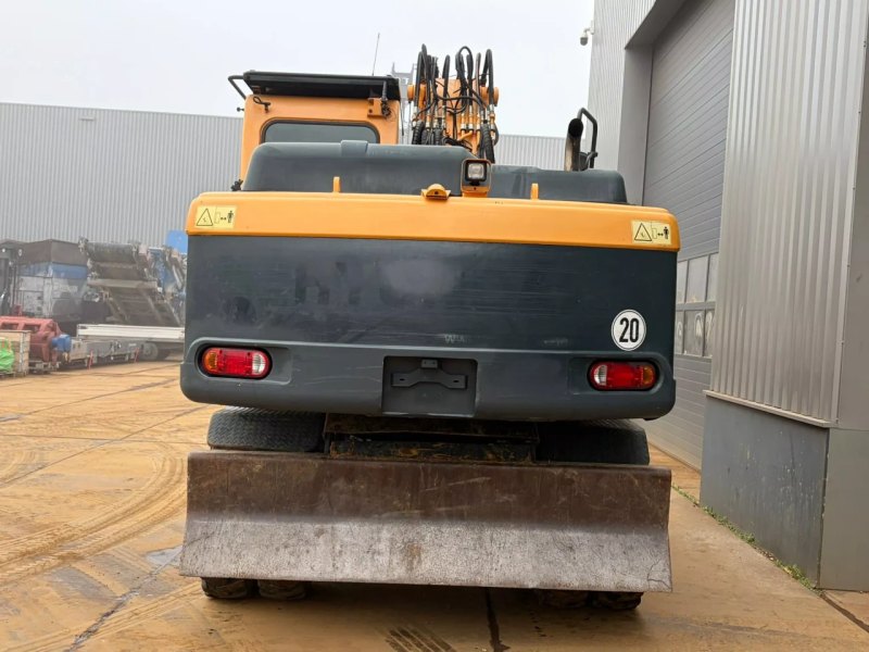 Hyundai Robex 180W-9A