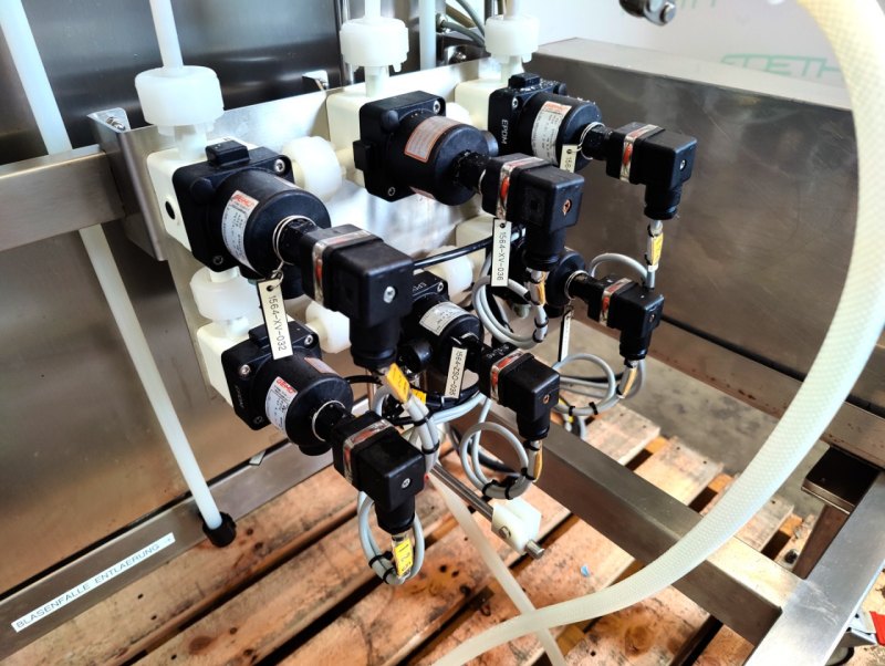 Amersham Pharmacia Biotech HPLC dosing system - Dosing pump