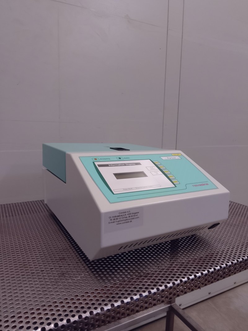 MISURATORE DI ATTIVITÀ DELL’ACQUA – NOVASINA – MOD.LAB PARTNER-AW