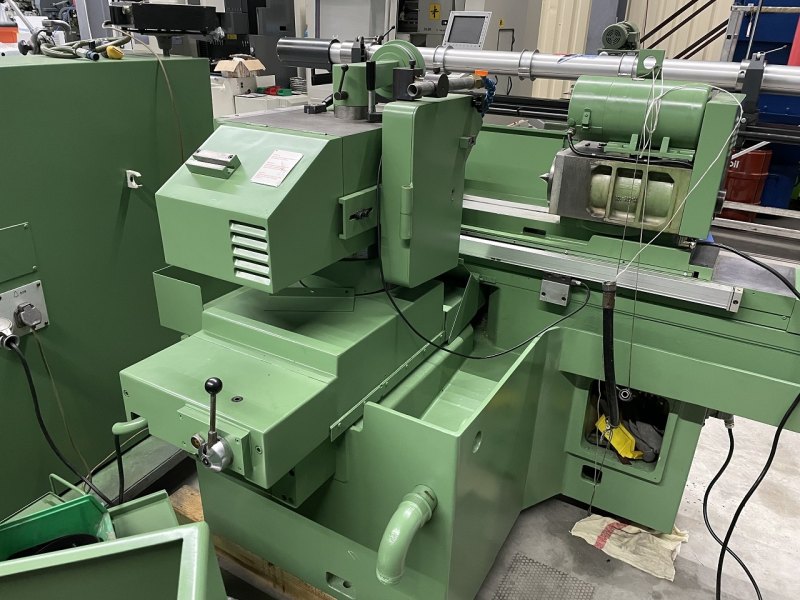 RUNDSCHLEIFMASCHINE “KELLENBERGER” TYP 600-U