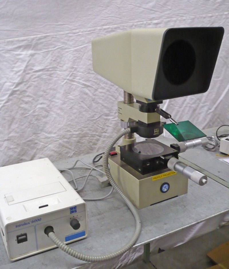 PROJECTEUR DE MESURE “AUBERT” TYPE MA172