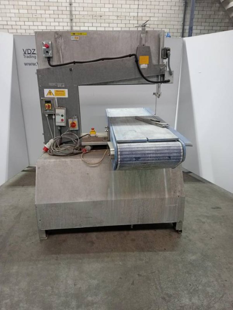 Band saw