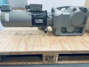 Siemens Elektromotor K109-LE100LK4EF-L32/40N-IN