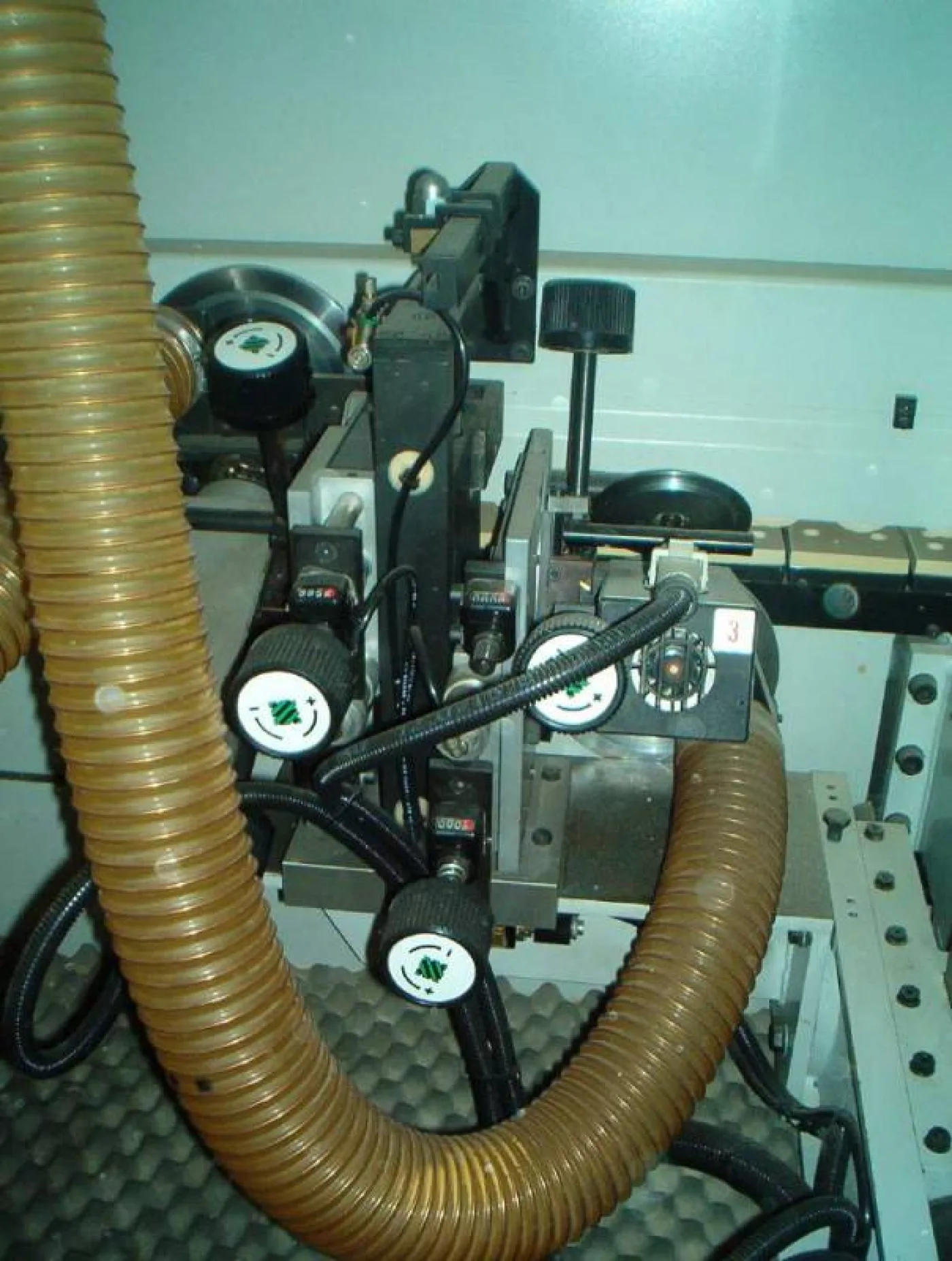 LEVIGABORDI TECNOLEGNO MOD.COMPACT 40 - 3