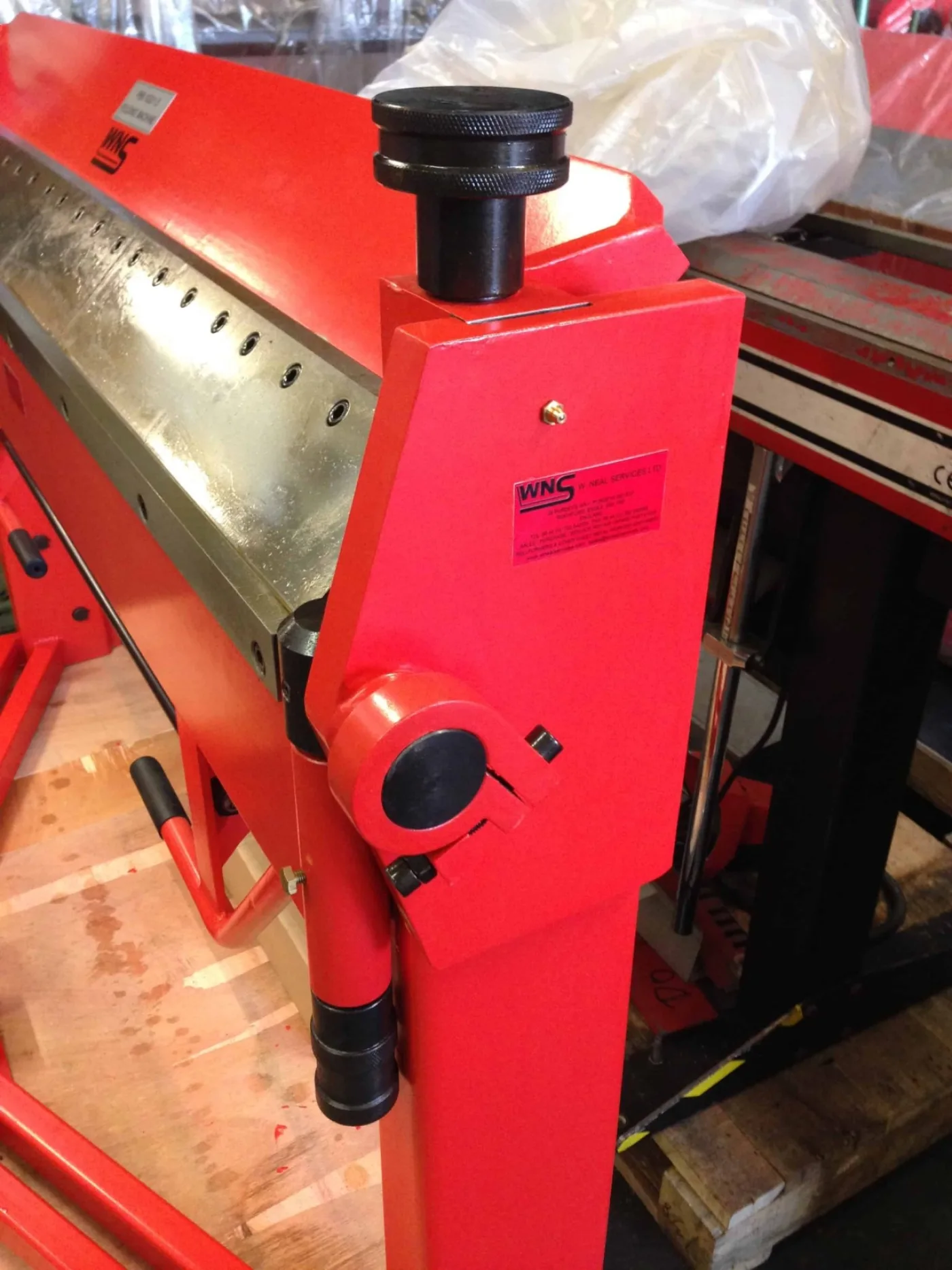 WNS Box & Pan Foot Clamping Folder 1020mm x 2.0mm - WNS - W. Neal Services Ltd - 5
