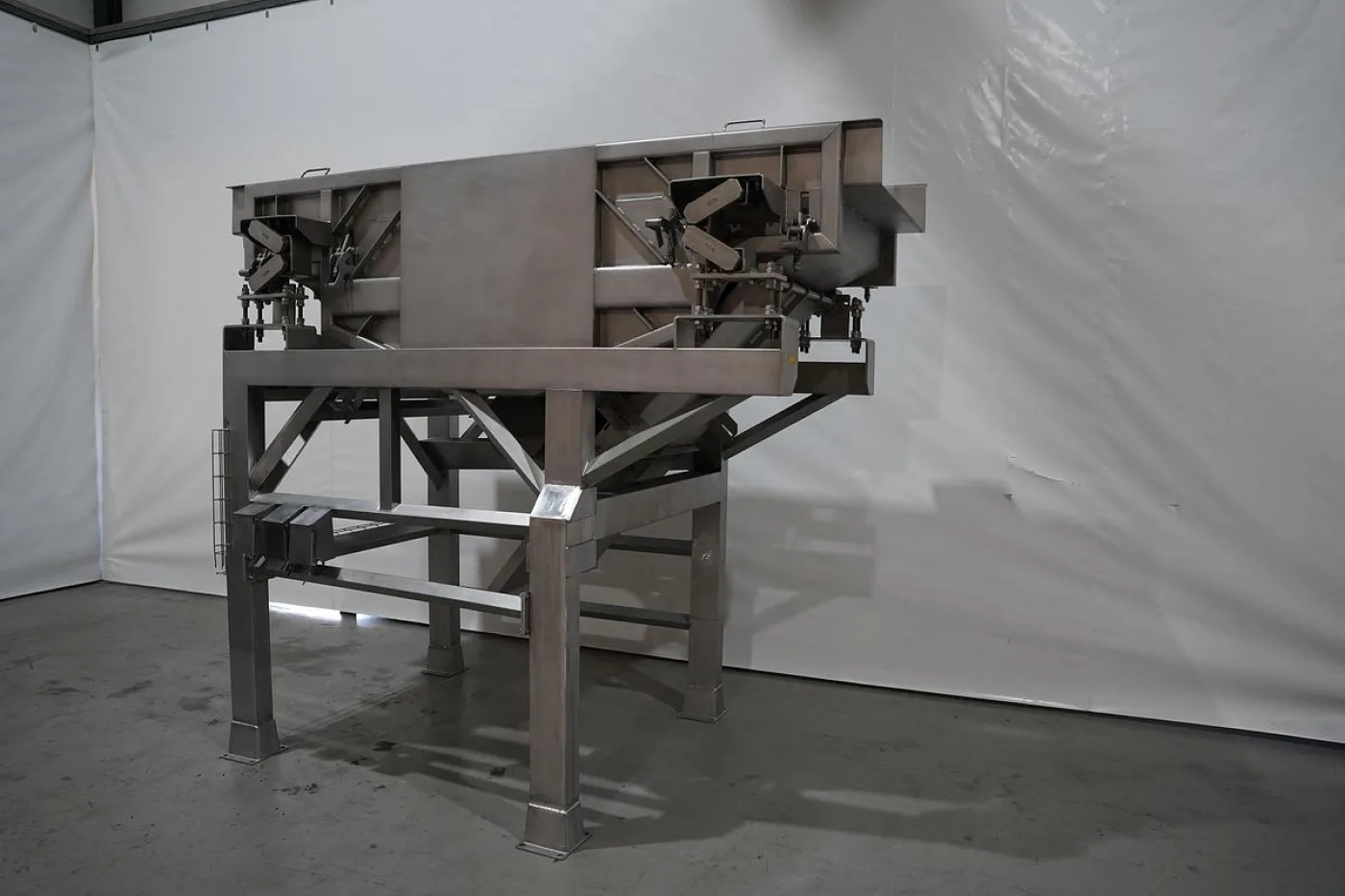 NN RVS triller - 3