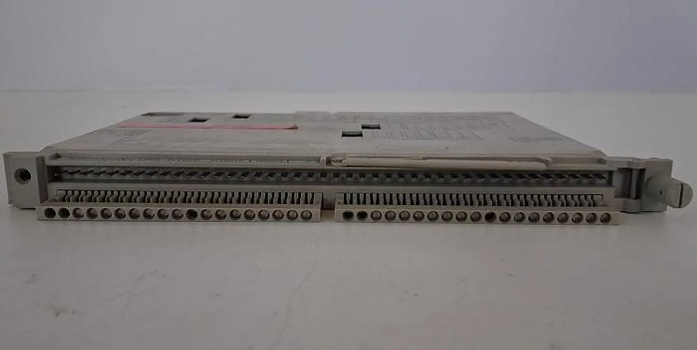 Siemens SIMATIC S5 6ES5 432-4UA12 Digital Output Module - 8