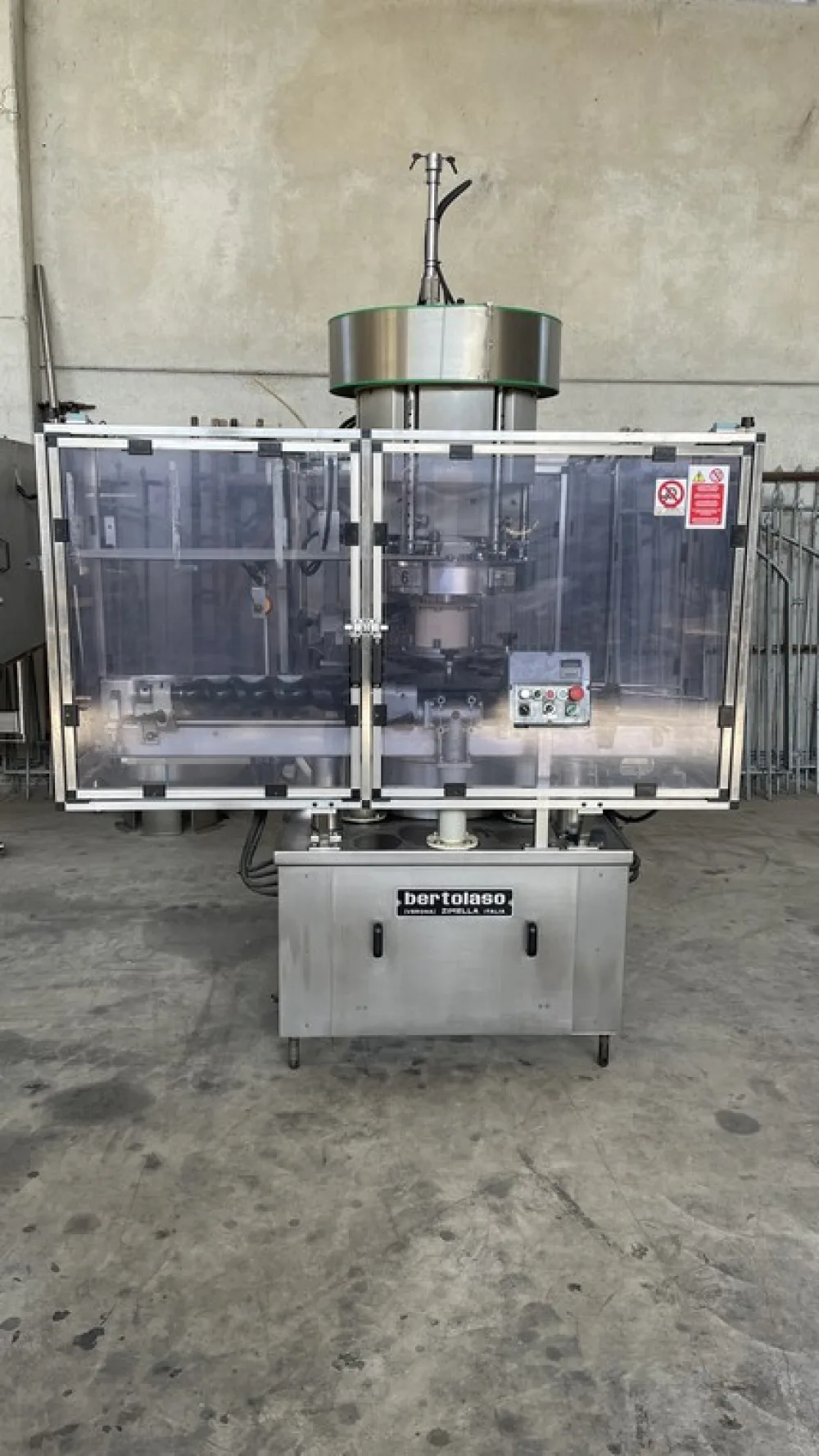 CORKING MACHINE BERTOLASO 6 HEADS FOR NATURAL CORK, MODEL DELTA 406S, SECOND-HAND MACHINE