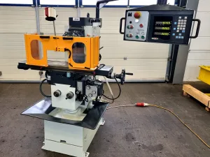 Universalfräsmaschine MILKO 14
