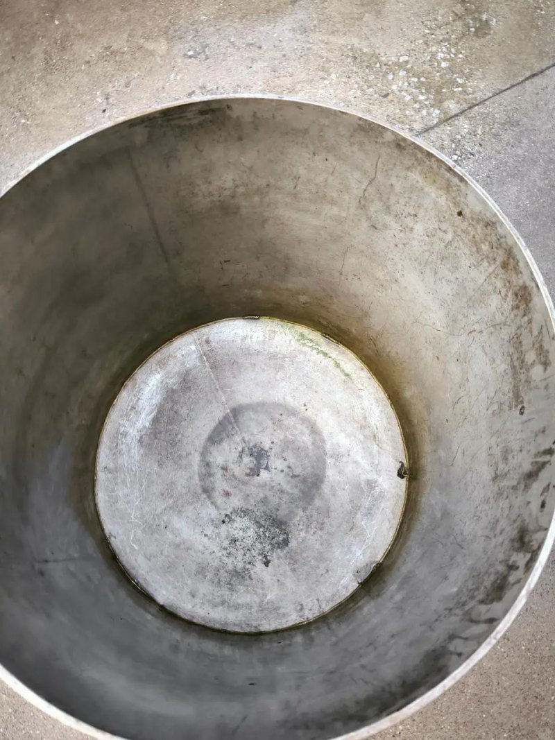 190 LITER STAINLESS STEEL TANK