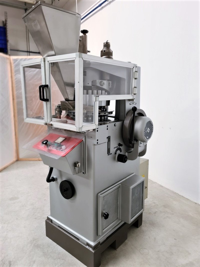 COMPRIMITRICE ROTATIVA – RONCHI – Mod. AR 18/23