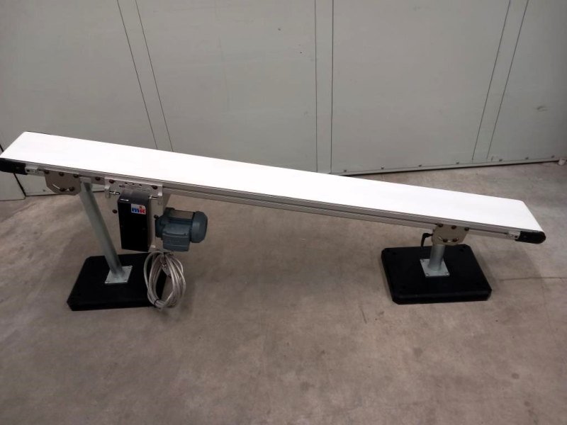 NASTRO TRASPORTATORE A TAPPETO MOTORIZZATO – MASCHINENBAU KITZ – MOD. GUF-P