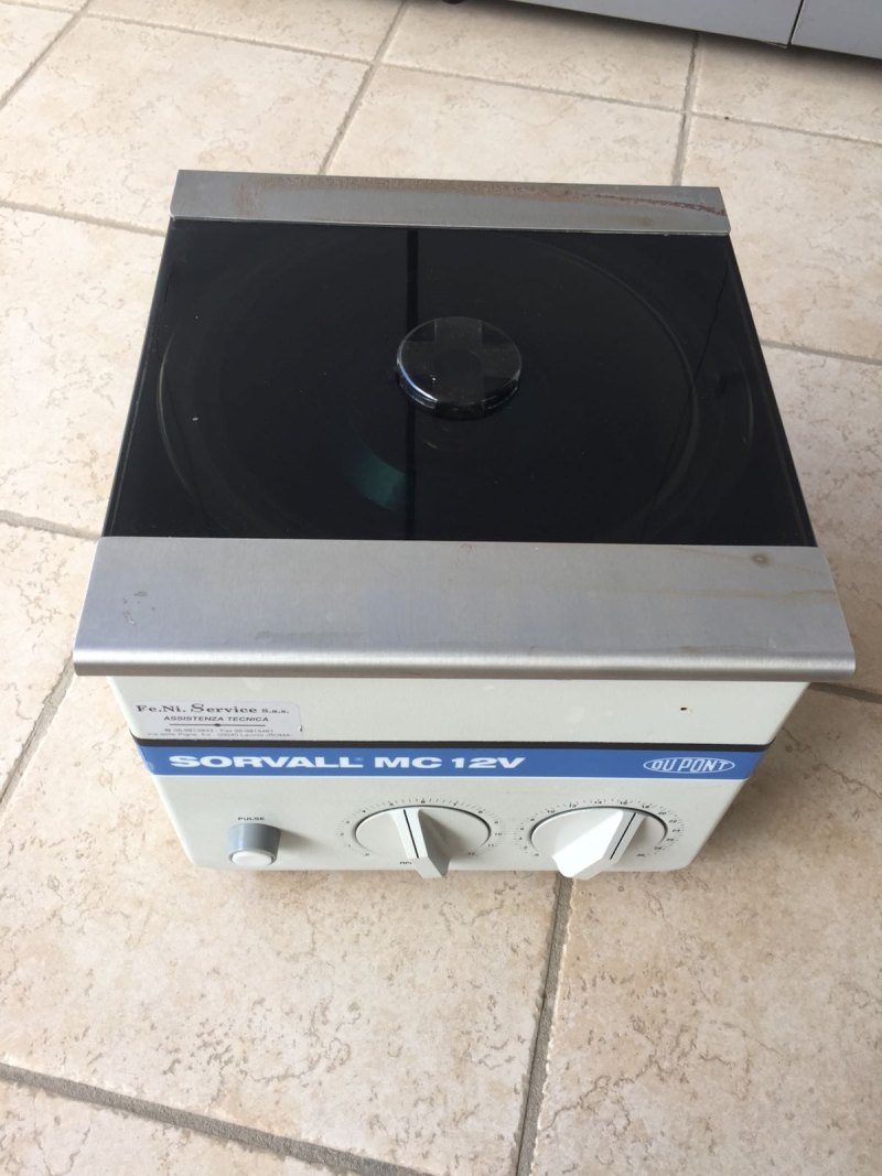 MICROCENTRIFUGA DA BANCO – SORVALL MC 12V