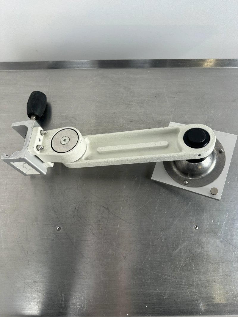 Medizinischer Monitor-Tragarm / Schwenkarm mit Normschienenklemme & Geräteaufnahme Dräger – 225 mm
