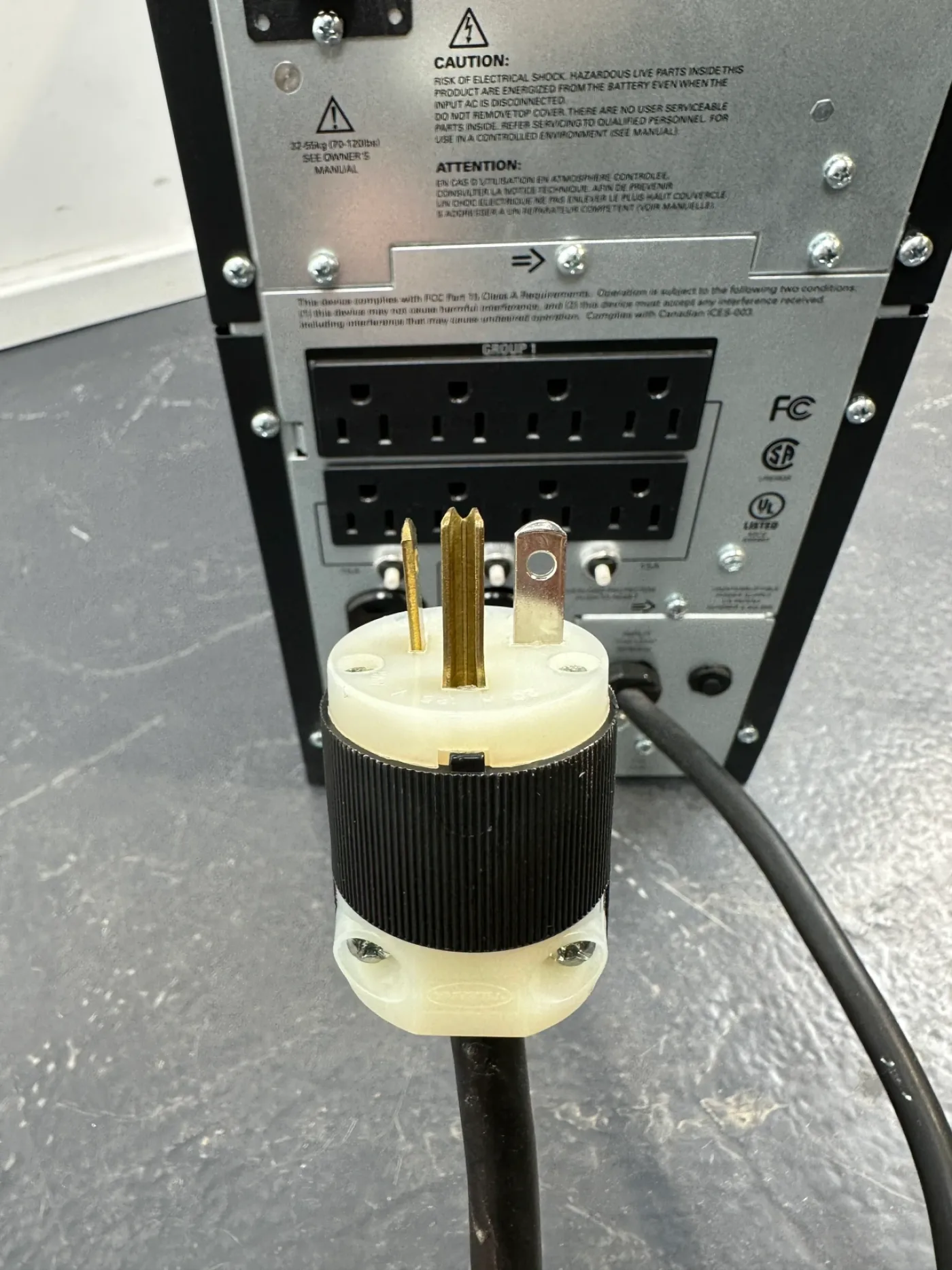 APC Smart-UPS SMT2200 USV US-/120-V-Version Stecker: NEMA L5-30P (30 A / 125 V Twist-Lock) - 7