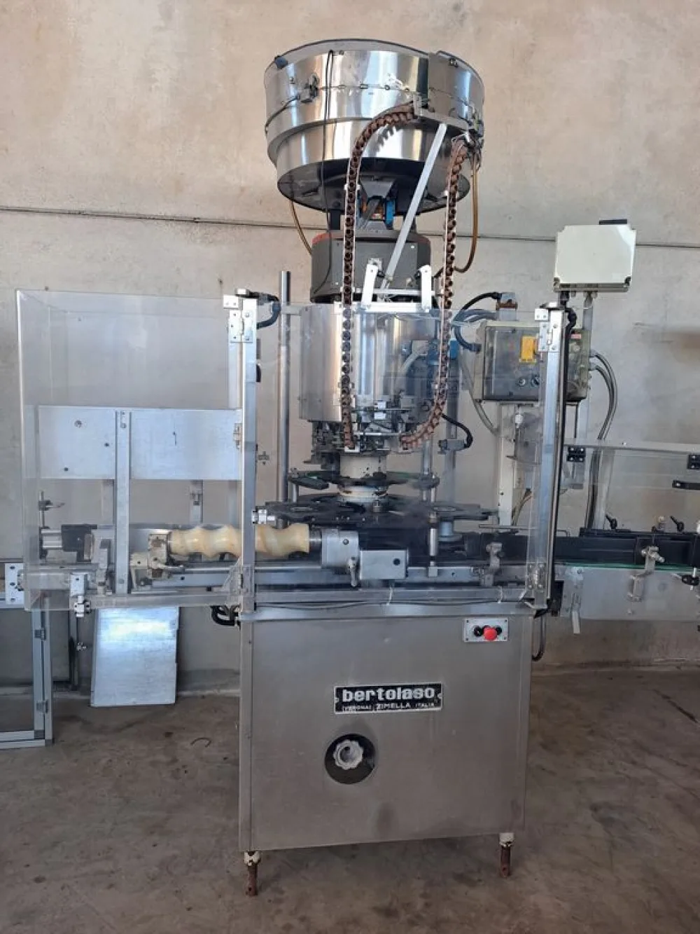 CORKING MACHINE BERTOLASO, MODEL KAPPA 108 8 HEADS FOR PLASTIC MUSHROOM CAP, SECOND-HAND MACHINE