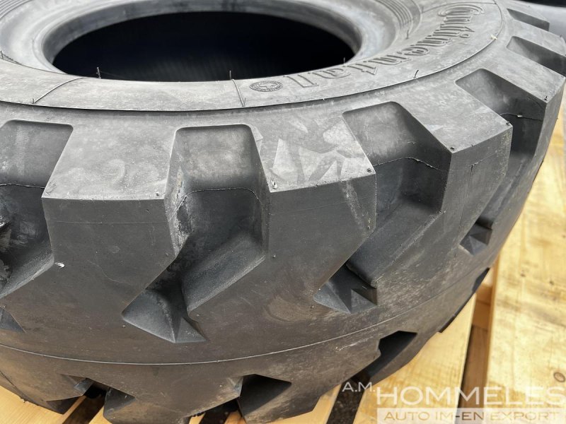 Continental 315/70R15 (300-15) 22PR